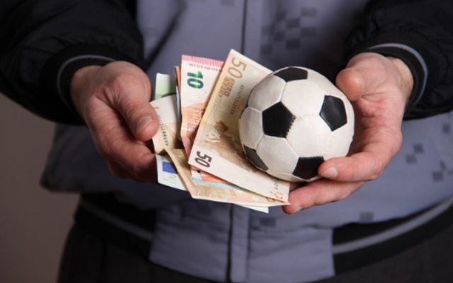 Cá độ bóng đá là hình thức dùng tài sản để cá cược về dự đoán kết quả của một trận